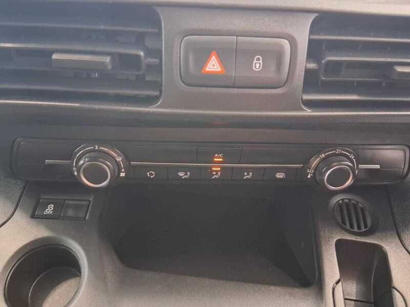 Used Vauxhall Combo 2022 for sale - 77045019: Photo 16