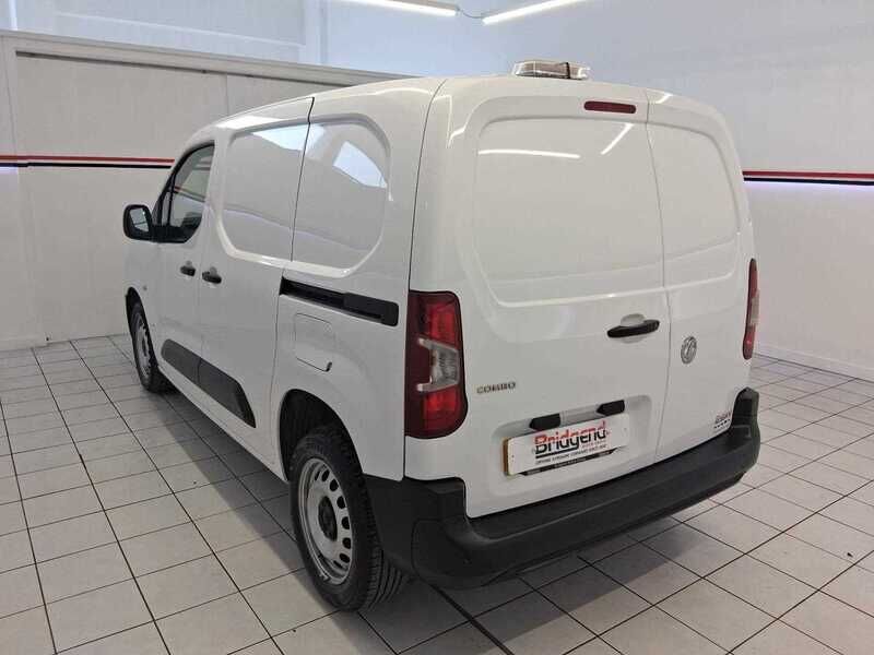 Used Vauxhall Combo 2022 for sale - 77045019: Photo 4