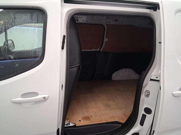 Used Vauxhall Combo 2023 for sale - 76137268: Photo 8