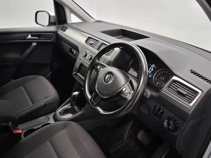 Used Volkswagen Caddy Maxi Life 2018 for sale - 76997394: Photo 11