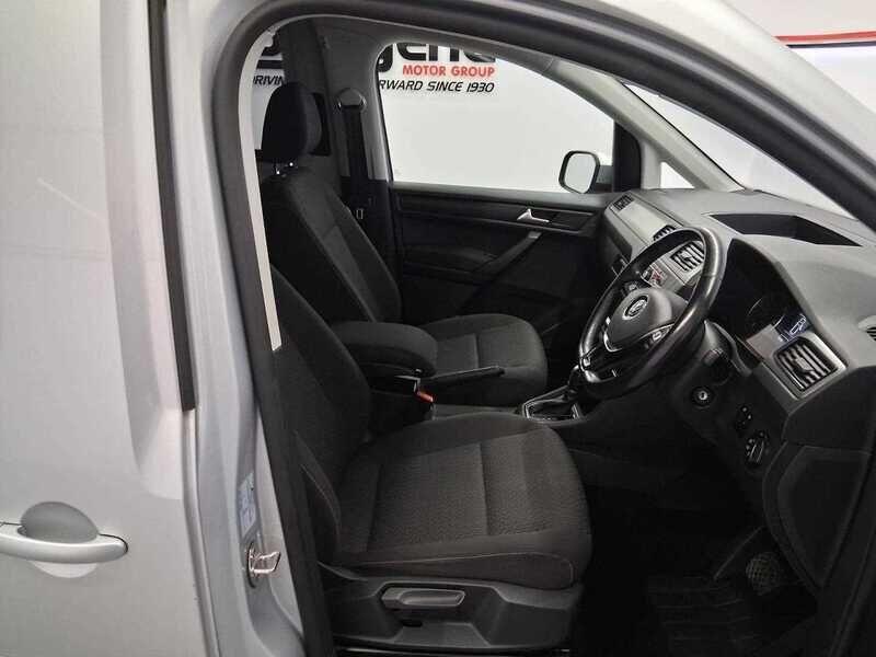 Used Volkswagen Caddy Maxi Life 2018 for sale - 76997394: Photo 12