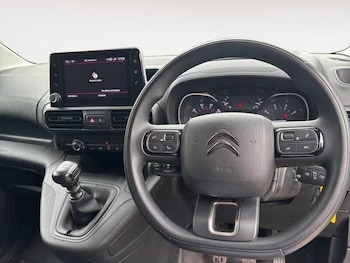 Used Citroen Berlingo 2023 for sale - 78410535: Photo