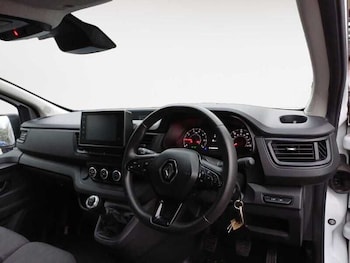 Used Renault Trafic 2023 for sale - 77044988: Photo