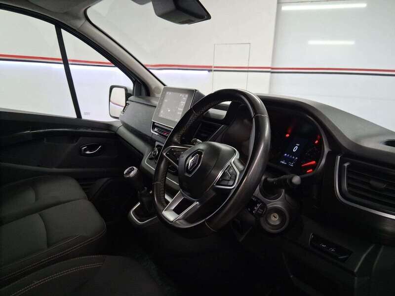 Used Renault Trafic 2022 for sale - 77045101: Photo 11