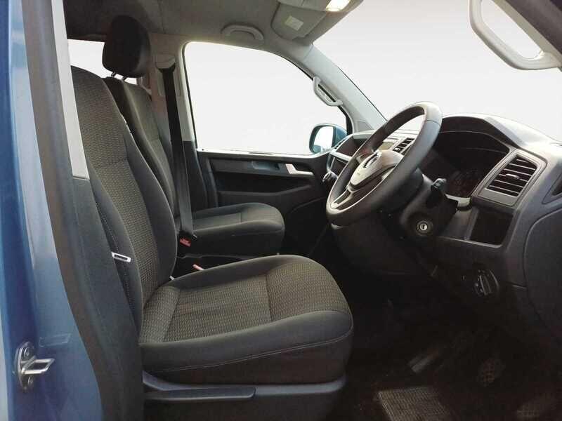 Used Volkswagen Transporter Shuttle 2017 for sale - 76913619: Photo 4