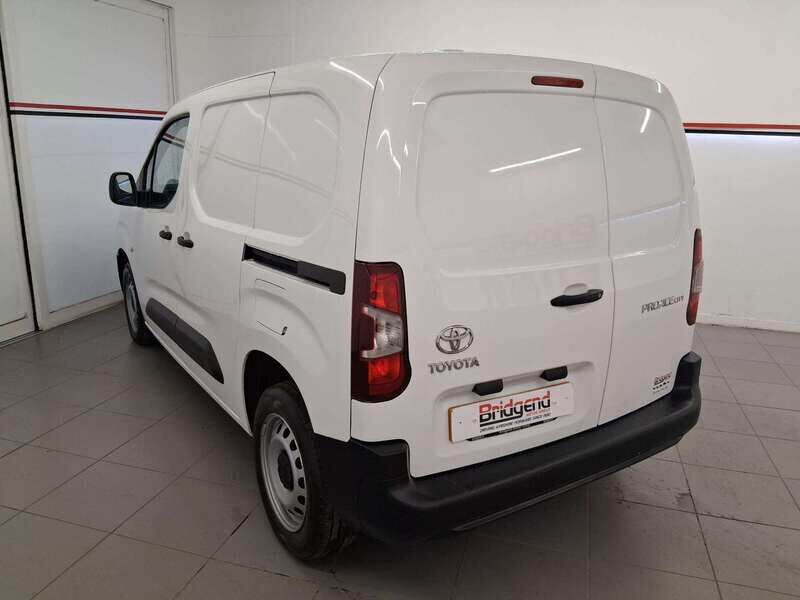 Used Toyota ProAce 2022 for sale - 77044999: Photo 4