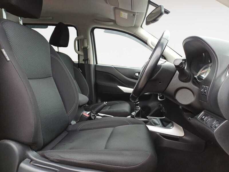 Used Nissan Navara 2020 for sale - 77974725: Photo 4