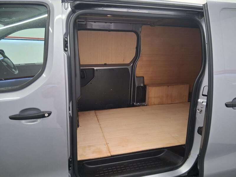 Used Peugeot Expert 2023 for sale - 77045090: Photo 8