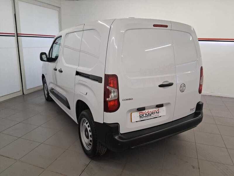 Used Vauxhall Combo 2024 for sale - 77045005: Photo 4