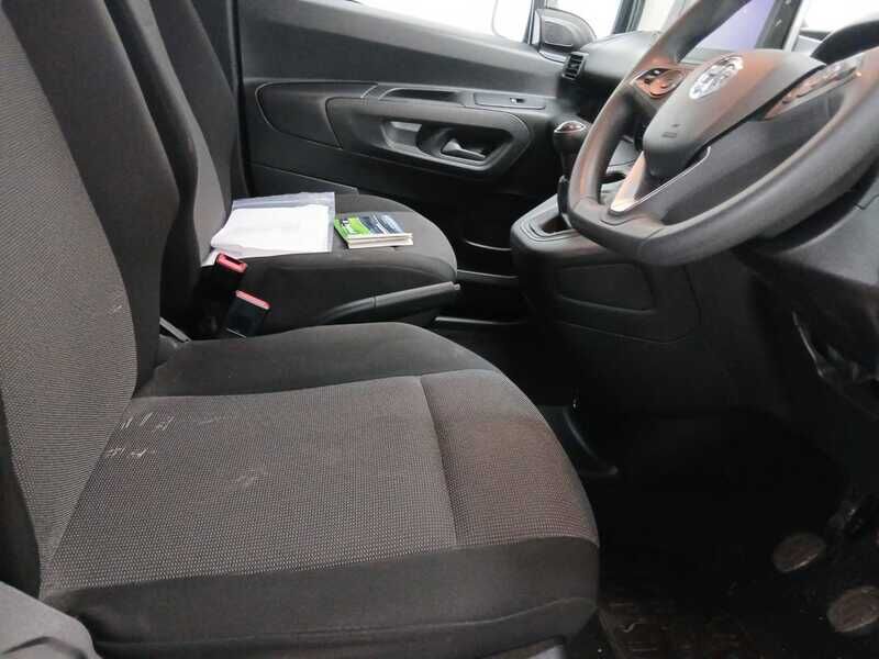 Used Vauxhall Combo 2021 for sale - 77272514: Photo 4