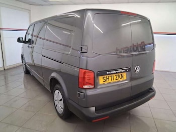 Used Volkswagen Transporter 2022 for sale - 79309437: Photo