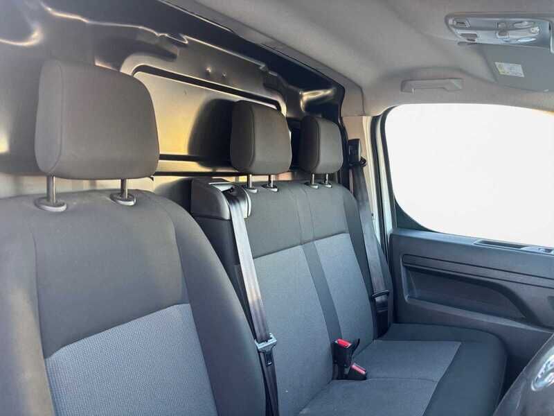 Used Vauxhall Vivaro 2023 for sale - 77104676: Photo 4