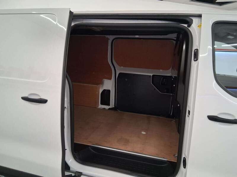 Used Vauxhall Vivaro 2023 for sale - 77104676: Photo 7