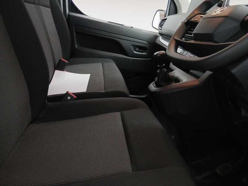 Used Vauxhall Vivaro for sale - 77208710: Photo 4