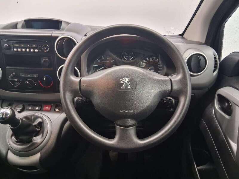 Used Peugeot Partner Tepee 2017 for sale - 76989061: Photo 10