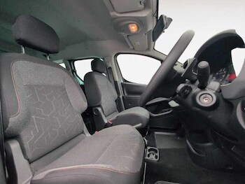 Used Peugeot Partner Tepee 2019 for sale - 76136456: Photo