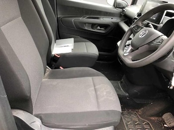 Used Vauxhall Combo 2024 for sale - 76136793: Photo 3
