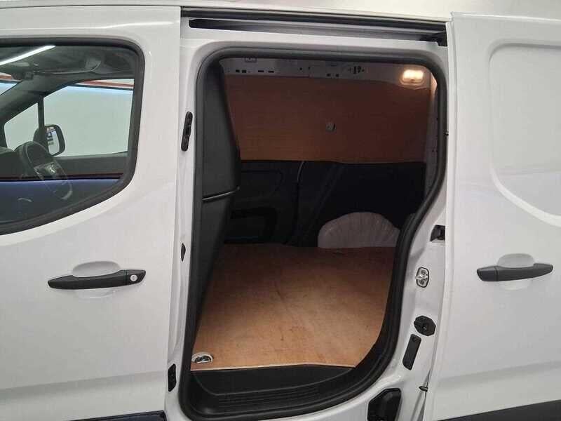 Used Vauxhall Combo 2024 for sale - 76137878: Photo 7