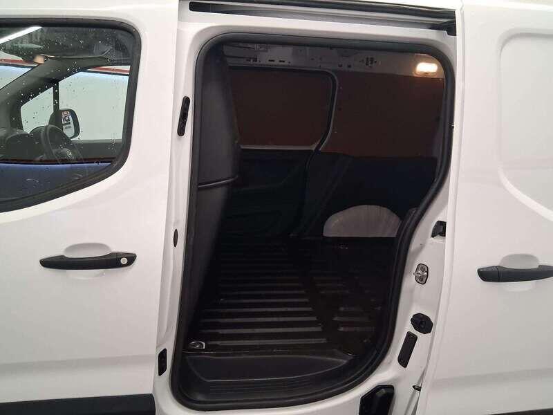 Used Toyota ProAce 2022 for sale - 76136367: Photo 8