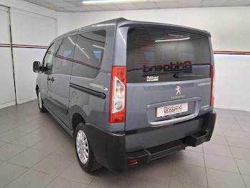 Used Peugeot Partner Tepee 2016 for sale - 74653544: Photo
