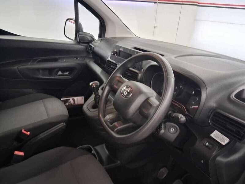 Used Toyota ProAce 2022 for sale - 76138359: Photo 11