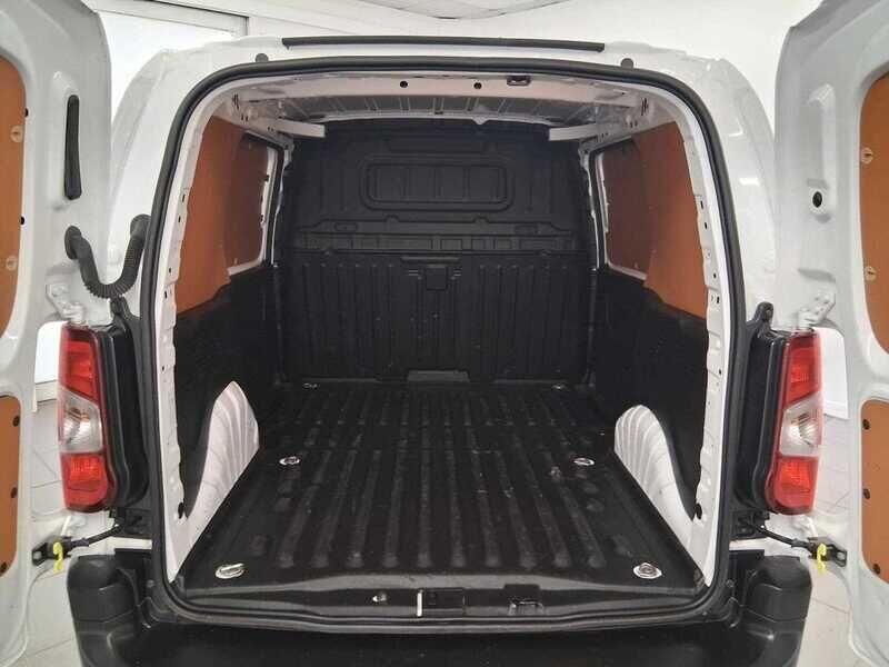 Used Toyota ProAce 2022 for sale - 76138359: Photo 9
