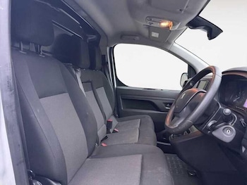 Used Peugeot Expert 2023 for sale - 76138656: Photo 4