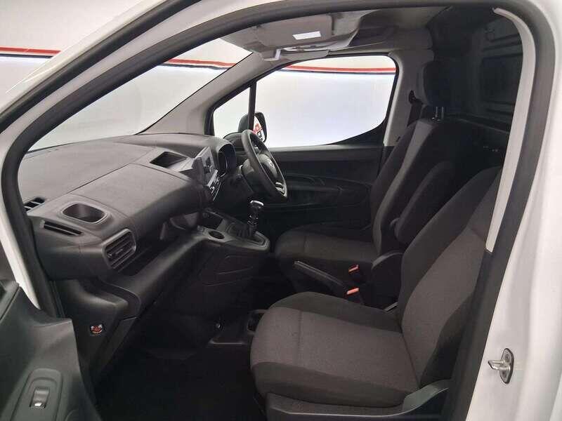 Used Toyota ProAce 2022 for sale - 76988902: Photo 14
