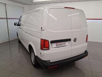 Used Volkswagen Transporter 2021 for sale - 77432810: Photo