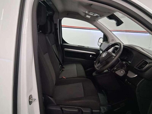 Used Vauxhall Vivaro 2023 for sale - 76247194: Photo 11