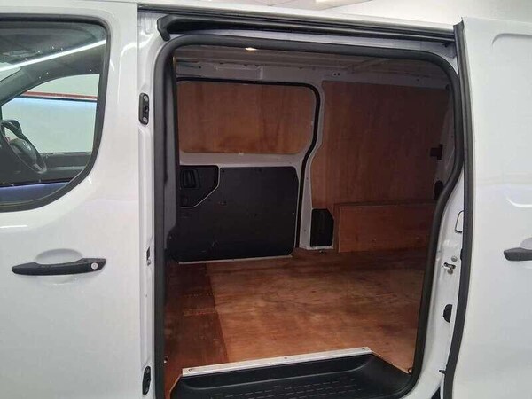 Used Vauxhall Vivaro 2023 for sale - 76247194: Photo 8