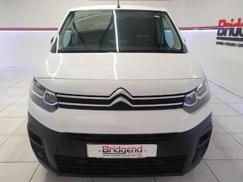 Used Citroen Berlingo 2020 for sale - 76135952: Photo 2