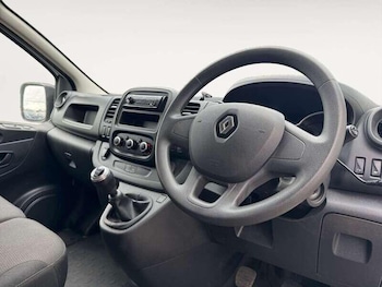 Used Renault Trafic 2021 for sale - 76136389: Photo 2