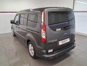 Used Ford Tourneo Connect 2018 for sale - 76137389: Photo 4