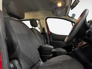 Used Peugeot Partner Tepee 2018 for sale - 76136247: Photo 2