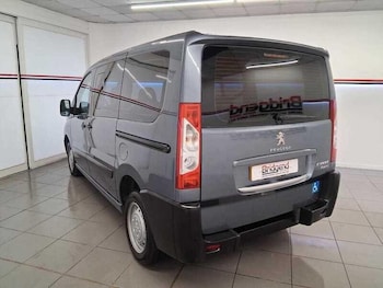 Used Peugeot Partner Tepee 2014 for sale - 74945734: Photo