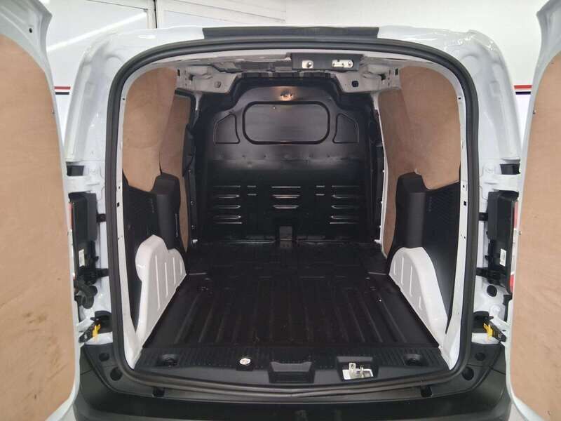 Used Ford Transit Courier 2024 for sale - 77814280: Photo 8