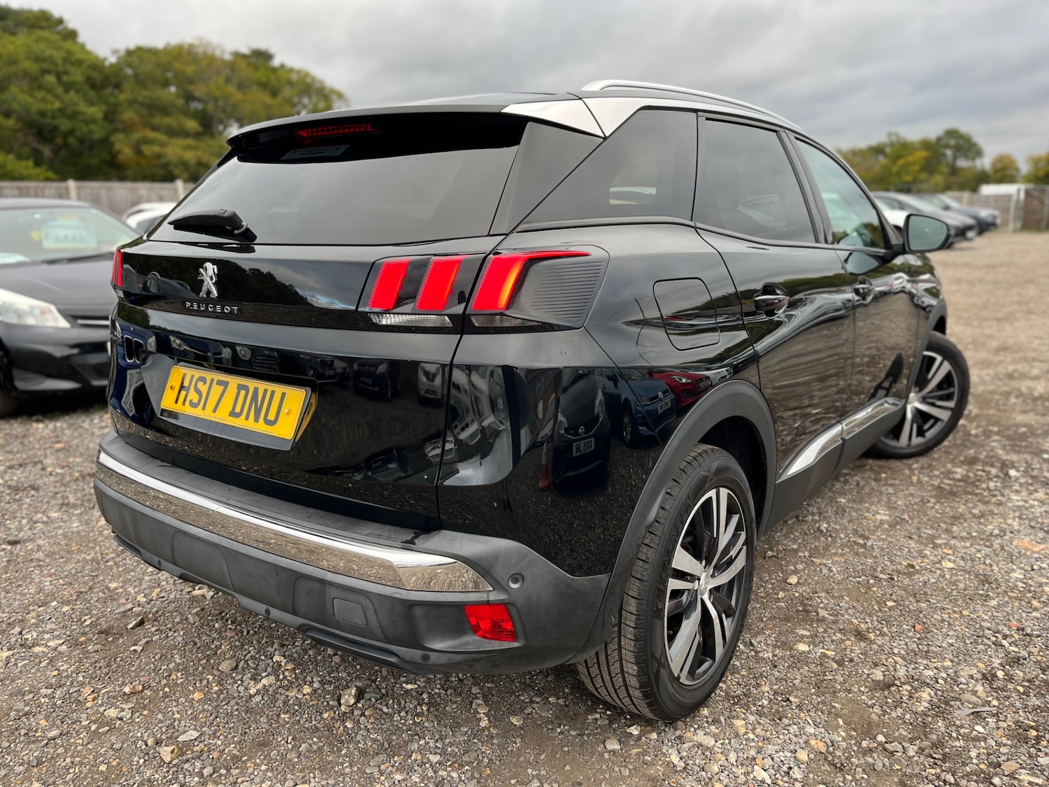 Used Peugeot 3008 2017 for sale - 76280614: Photo 7