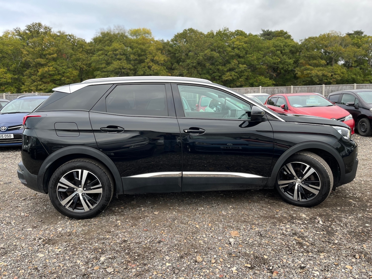 Used Peugeot 3008 2017 for sale - 76280614: Photo 8