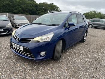 Used Toyota Verso 2015 for sale - 75518176: Photo