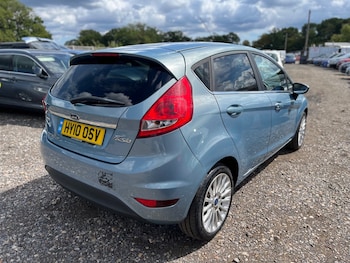 Used Ford Fiesta 2010 for sale - 79372288: Photo