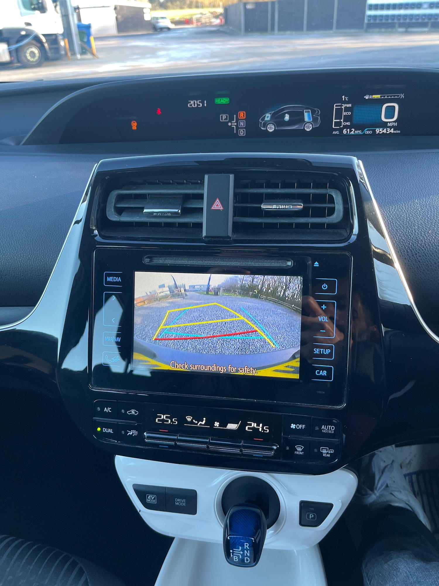 Used Toyota Prius 2016 for sale - 77096821: Photo 18