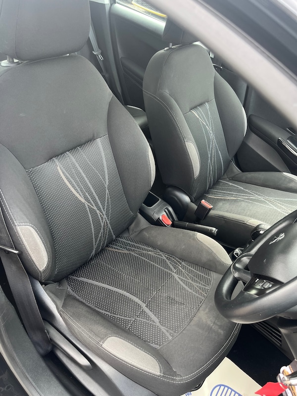 Used Peugeot 208 2014 for sale - 75668217: Photo 15