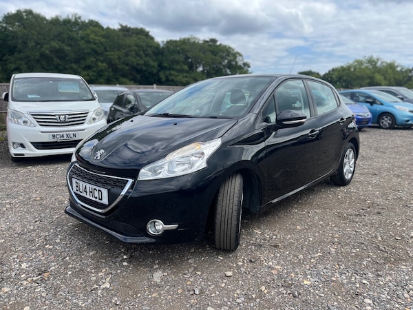 Used Peugeot 208 2014 for sale - 75668217: Photo 2
