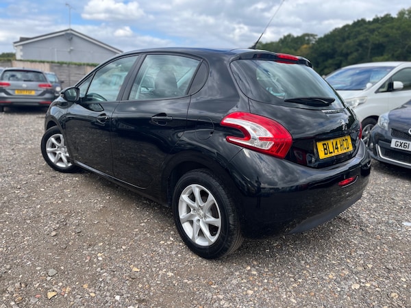 Used Peugeot 208 2014 for sale - 75668217: Photo 6