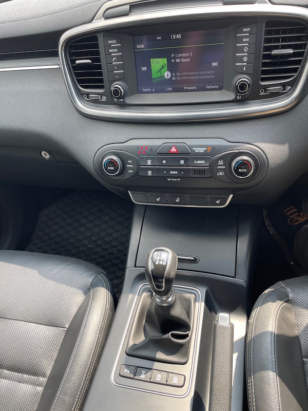 Used Kia Sorento 2017 for sale - 74857539: Photo 15