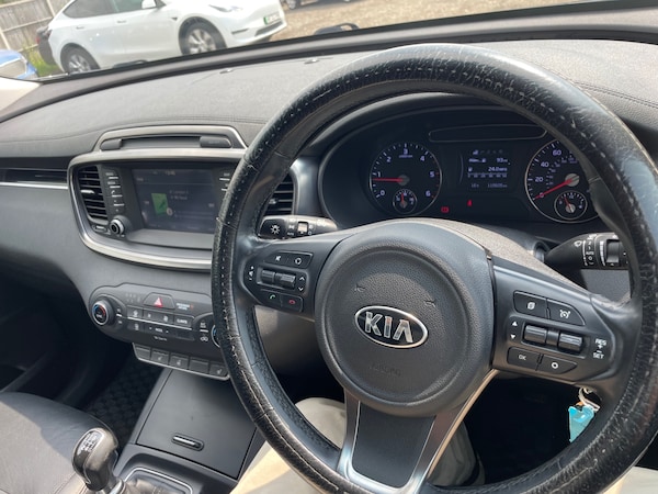 Used Kia Sorento 2017 for sale - 74857539: Photo 17