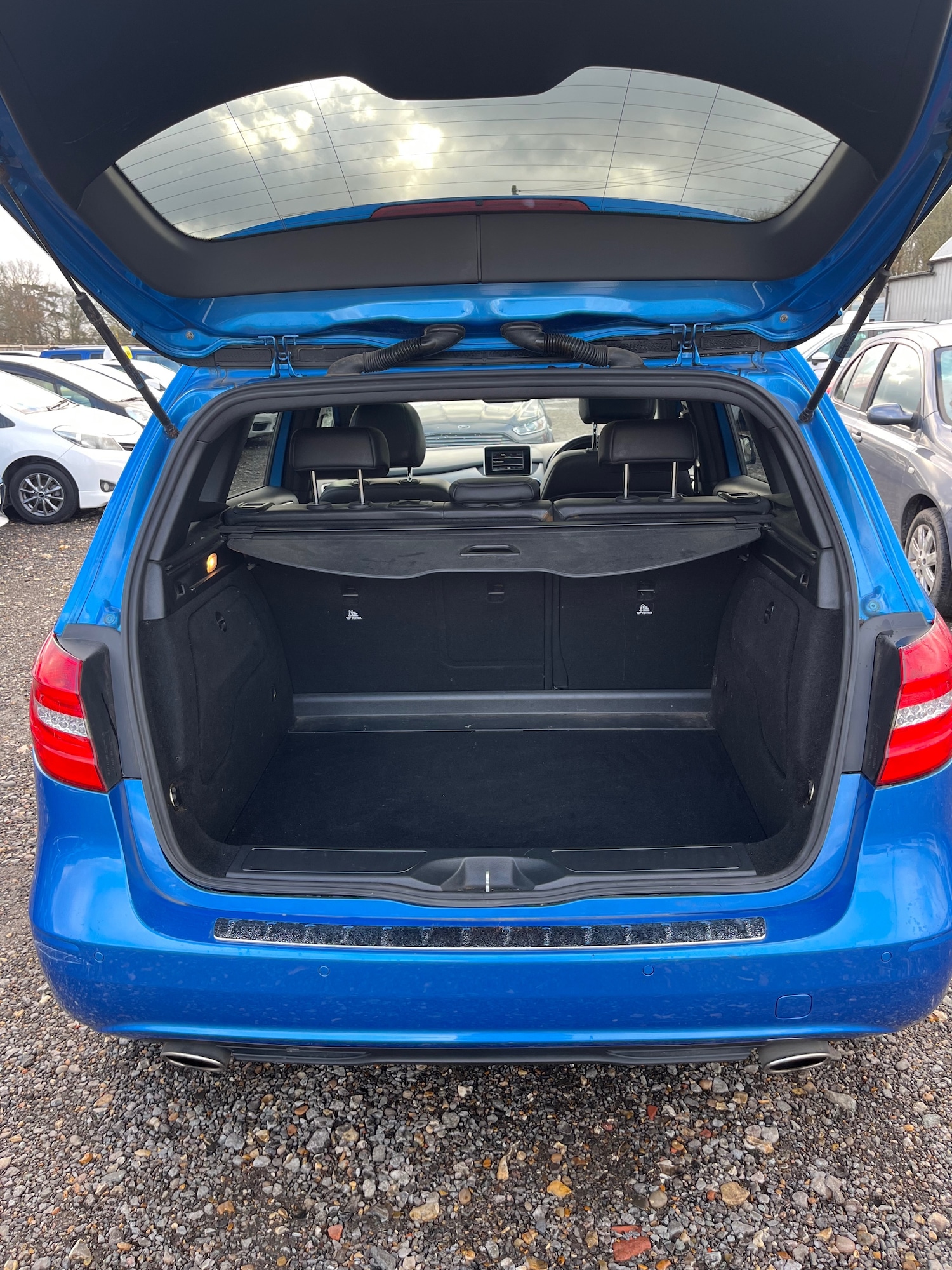 Used Mercedes-Benz B Class 2014 for sale - 76910918: Photo 20