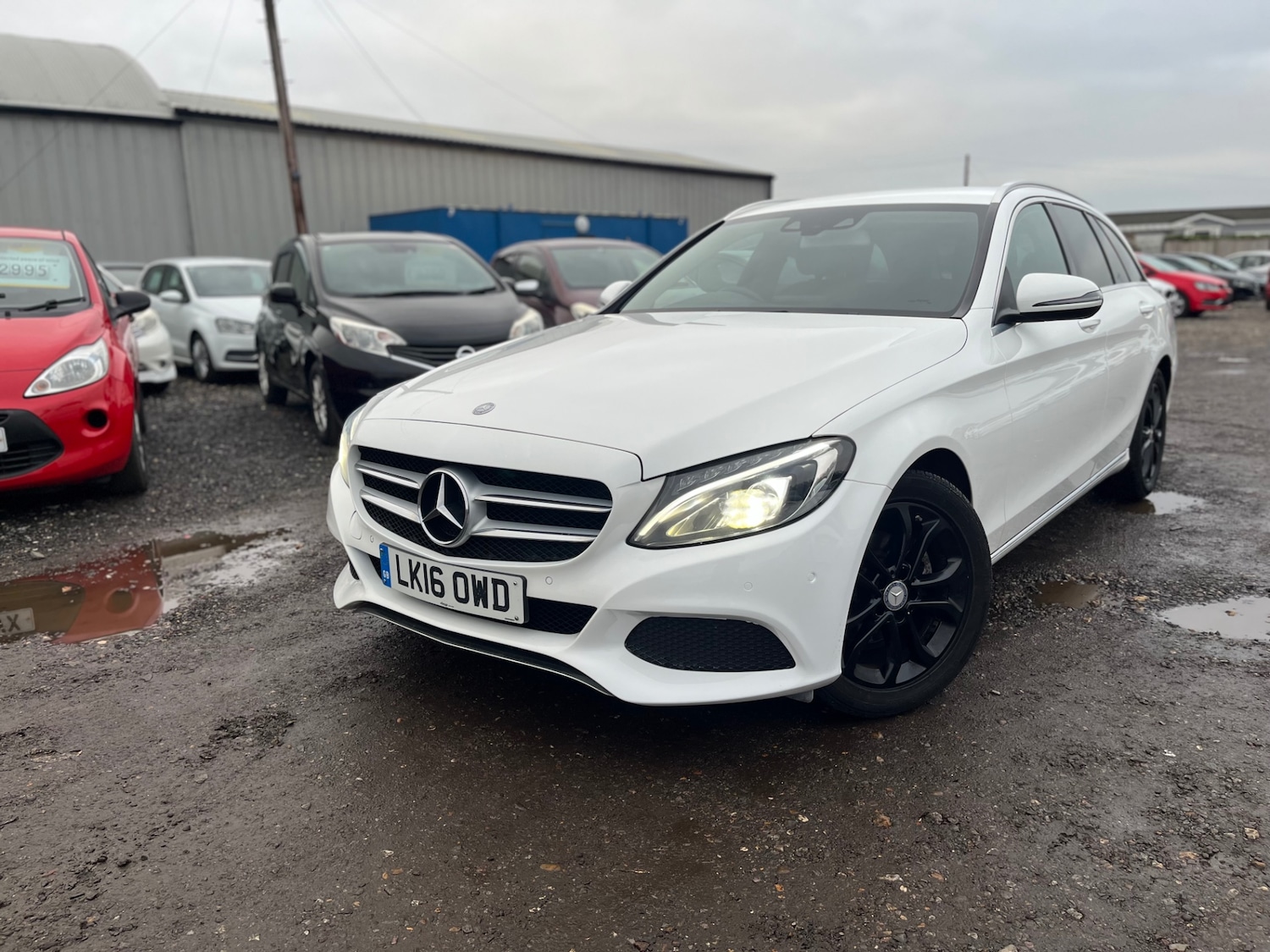 Used Mercedes-Benz C Class 2016 for sale - 77039131: Photo 3