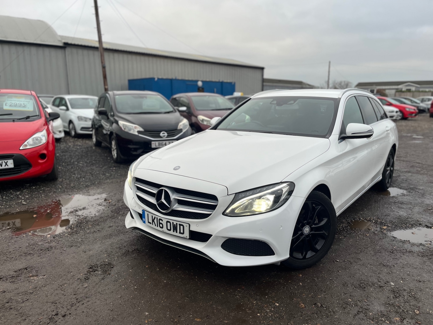 Used Mercedes-Benz C Class 2016 for sale - 77039131: Photo 4
